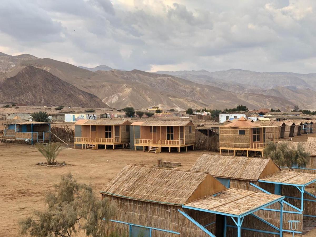 Hôtel Half Moon Camp à Taba Extérieur photo
