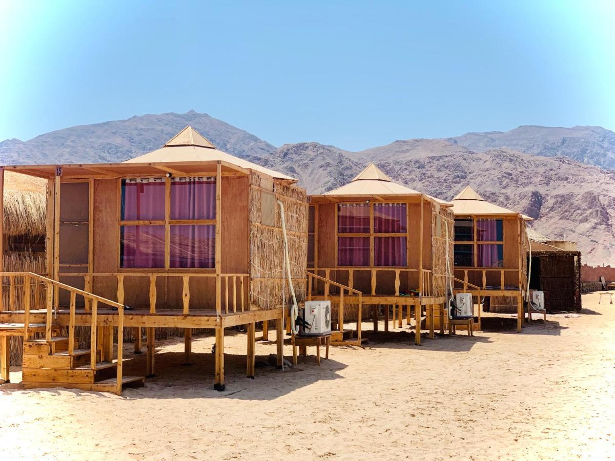 Hôtel Half Moon Camp à Taba Extérieur photo